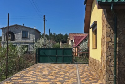 Автоматичні відкатні ворота для дачі