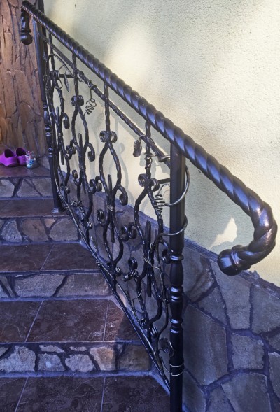Перила металлические кованые